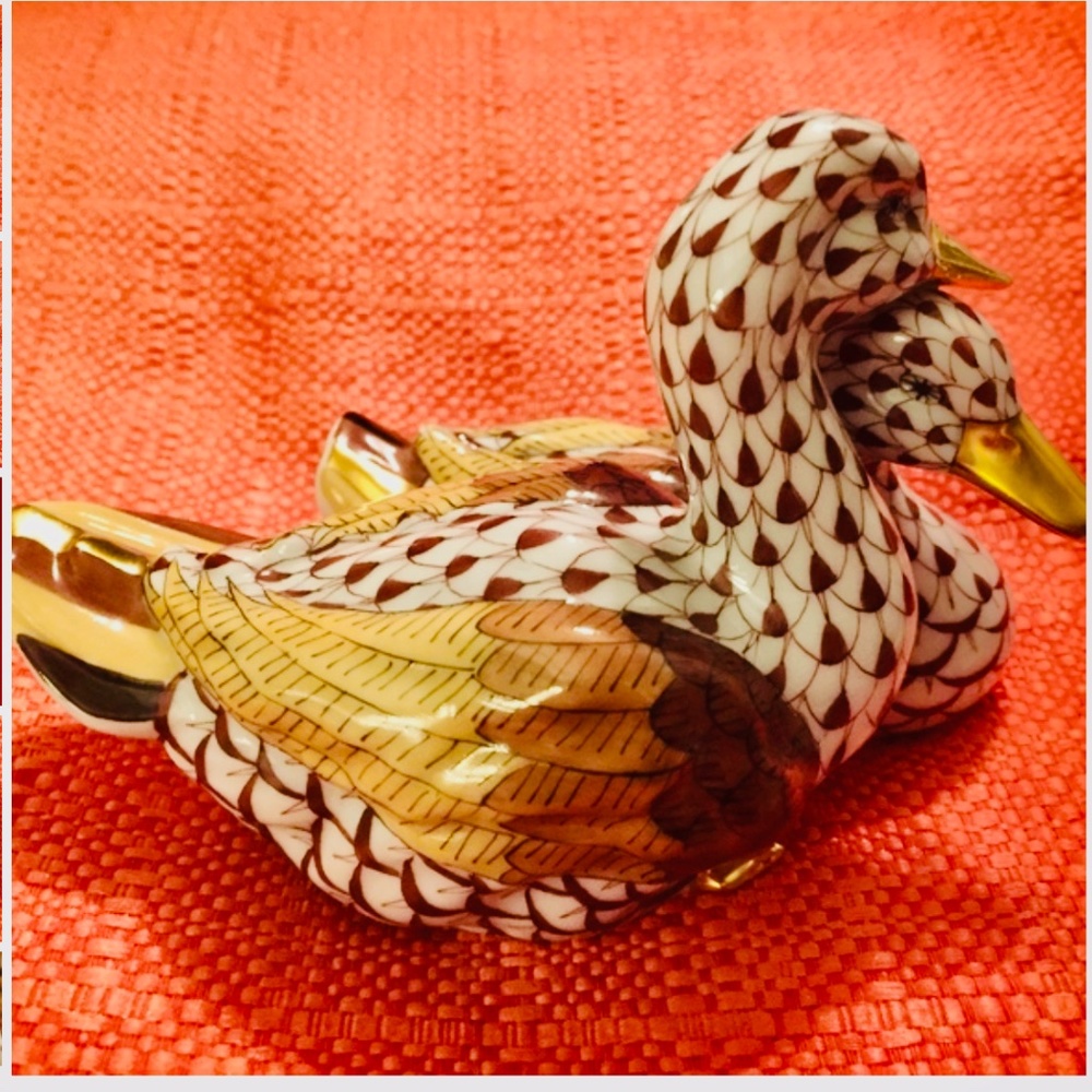 JE22-HEREND Chocolate Fishnet Nesting Ducks Figurine - Picture 3 of 8